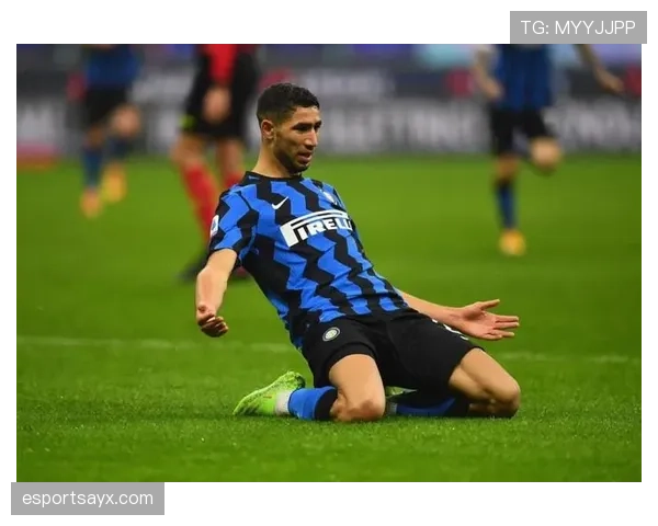 阿什拉夫对英超转会前景的兴趣持续升温，未来去向备受关注