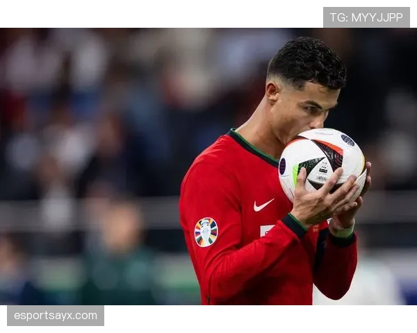 阿什拉夫·哈基米最新动态：转会传闻与赛季表现引关注